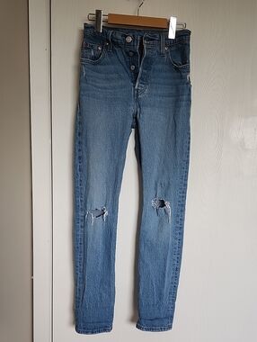 Levi's 501 Distressed Jeans